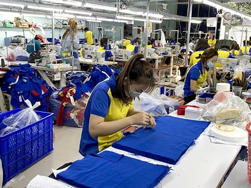 CÔNG TY TPSK TẠI VŨNG TÀU ĐẶT ĐỒNG PHỤC BẢO HỘ LAO ĐỘNG 5