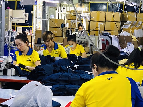 MAY ĐỒNG PHỤC TRƯỜNG THPT VĂN HIẾN TẠI ĐỒNG NAI 6