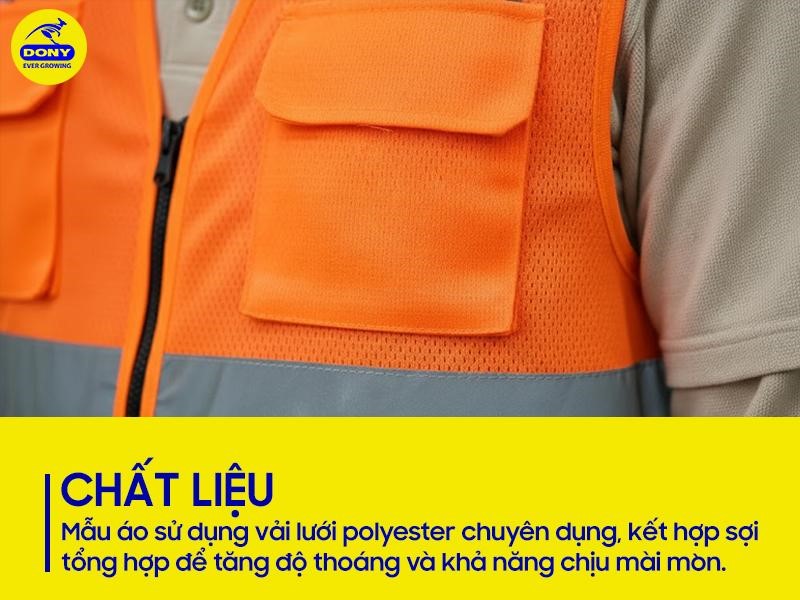 Áo dùng vải lưới polyester chuyên dụng.