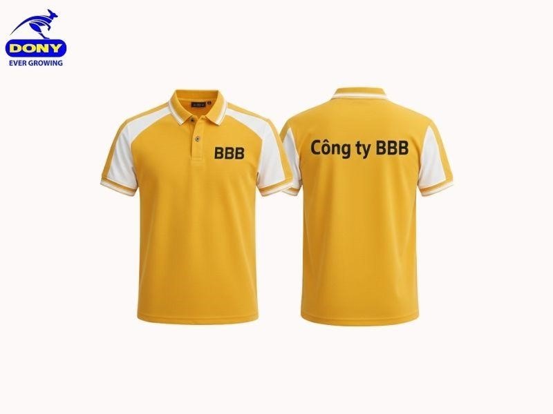 Mẫu áo sử dụng tông vàng cam chủ đạo, kết hợp trắng ở phần vai và tay áo