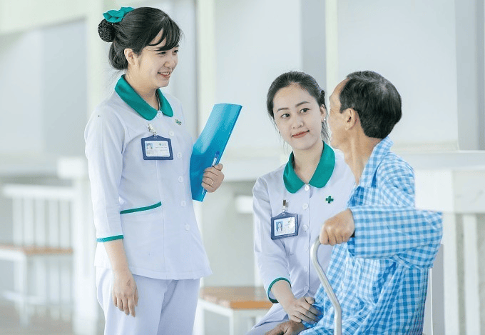 Đồng phục y tá Bệnh viện Hoàn Mỹ