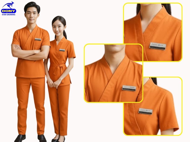 Kiểu cổ chéo chữ V là điểm nhấn của mẫu đồng phục này