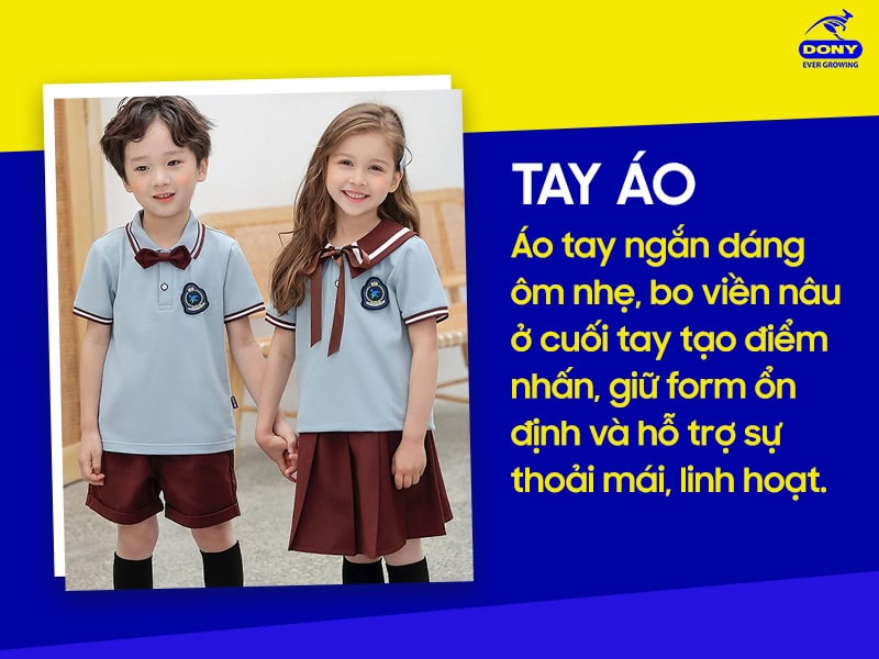 Tay áo ngắn dáng ôm nhẹ, bo viền nâu.