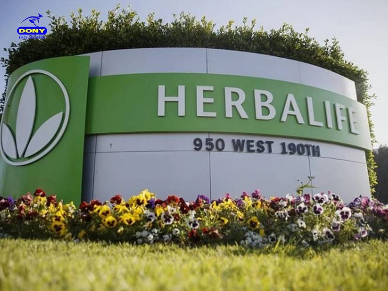 Áo thun Herbalife góp phần nâng cao uy tín của tập đoàn.
