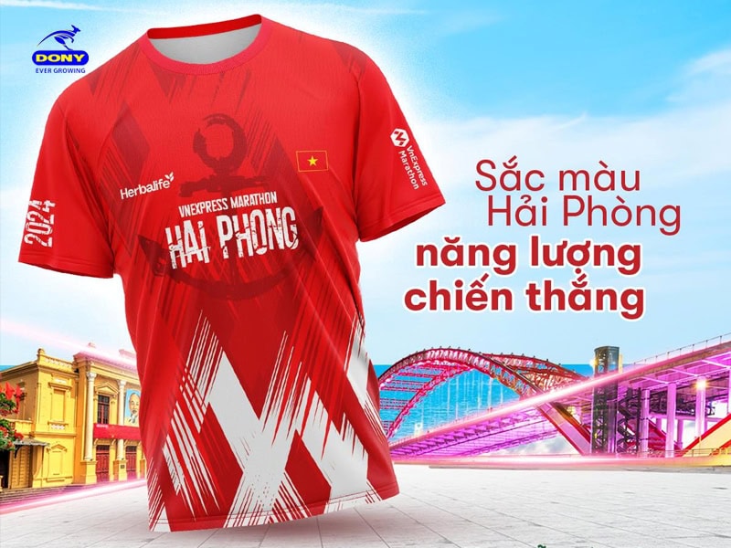 Áo thun chạy bộ màu đỏ trắng phối logo Herbalife.