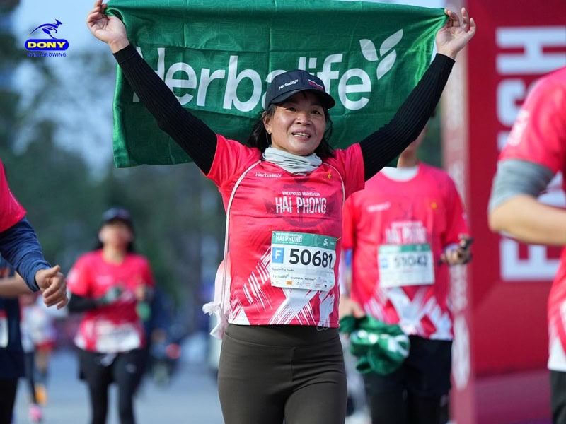 Áo thun Herbalife dành cho giải chạy VnExpress Marathon Hải Phòng.
