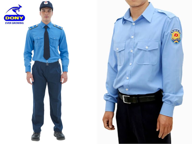 Đồng phục bảo vệ tay dài màu xanh dương.