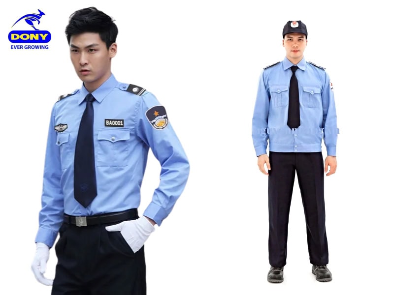 Đồng phục bảo vệ màu xanh da trời.