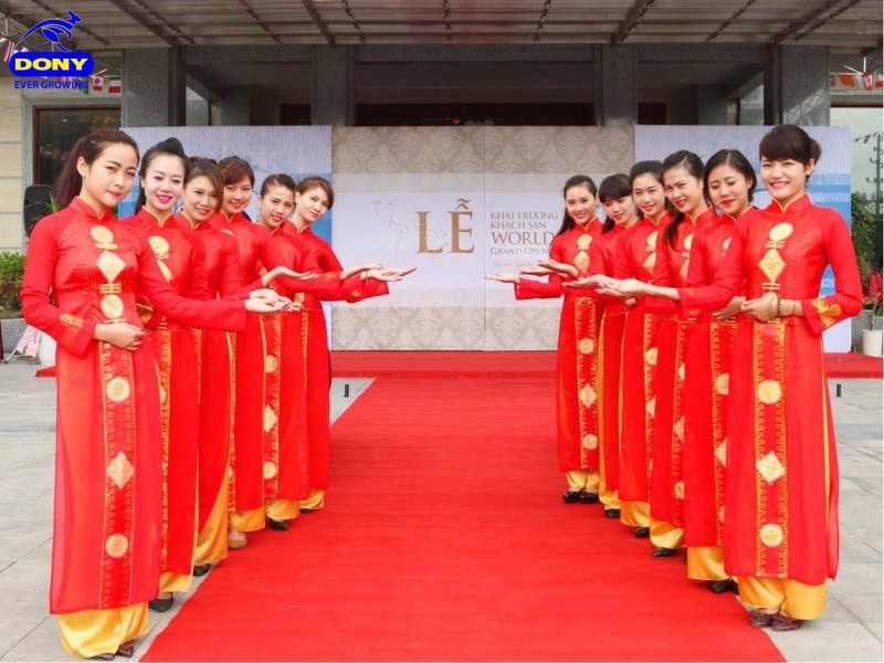 Đồng phục lễ tân áo dài-2