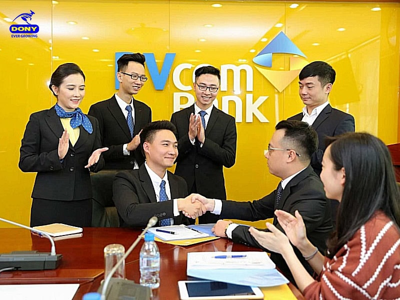 Đồng phục Vest cho nhân viên tại PVcomBank.