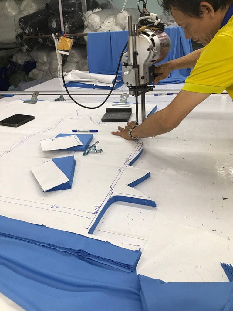  Bạn có nhận ra đây là phần nào của một chiếc áo không?