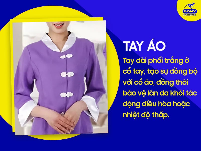 Tay áo dài phối trắng ở cổ tay.