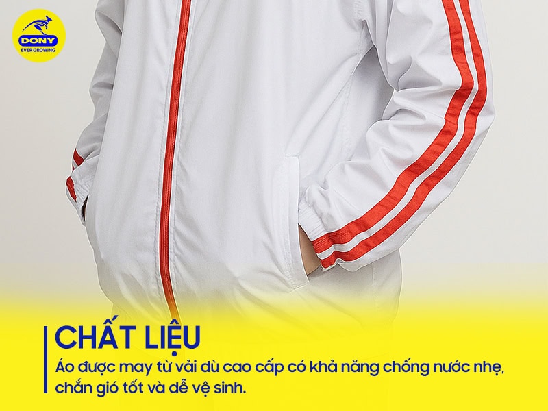 Chất liệu vải dù cao cấp, chống nước và chắn gió tốt.