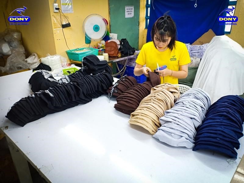 Hợp tác trực tiếp với xưởng như DONY giúp đảm bảo báo giá minh bạch, kiểm soát chất lượng sản phẩm