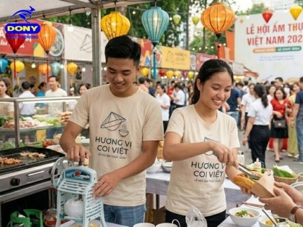Tông màu kem/be nhạt chủ đạo mang lại cảm giác thanh lịch