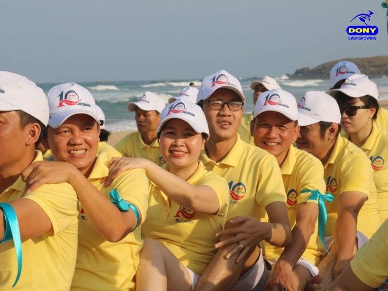 Mũ nón đồng phục bảo vệ người dùng trước ánh nắng.