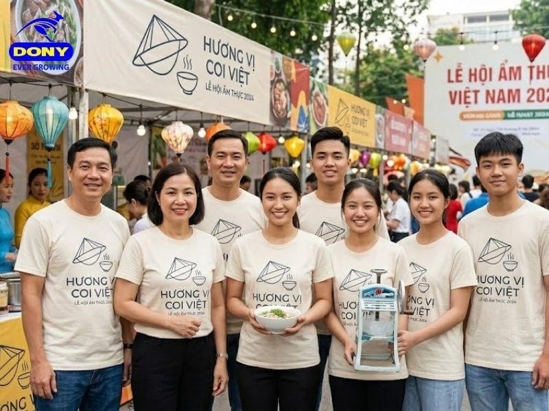 Áo form suông, dáng đứng, phù hợp cho cả nam lẫn nữ