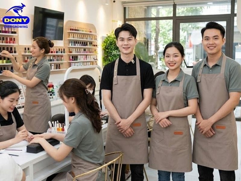 Tạp dề sử dụng tông màu be trung tính hài hòa và sang trọng
