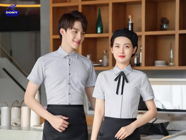 Mẫu sơ mi đồng phục quán cà phê kẻ sọc thanh lịch