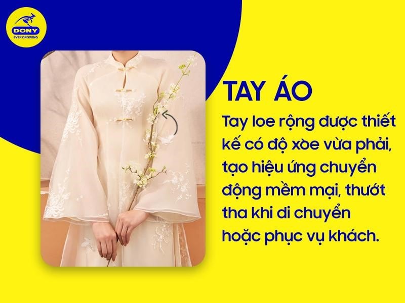 Tay loe rộng được thiết kế có độ xòe vừa phải, tạo hiệu ứng chuyển động mềm mại