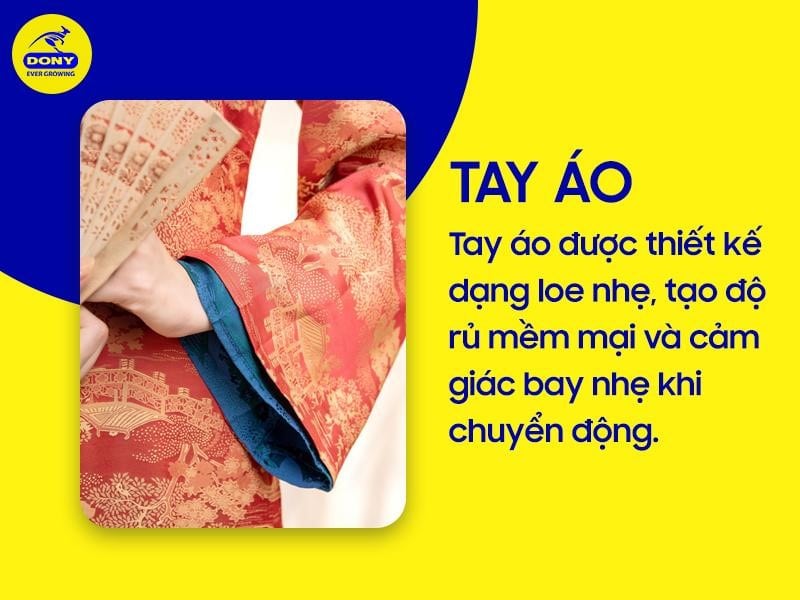Tay áo được thiết kế dạng loe nhẹ, tạo độ rủ mềm mại