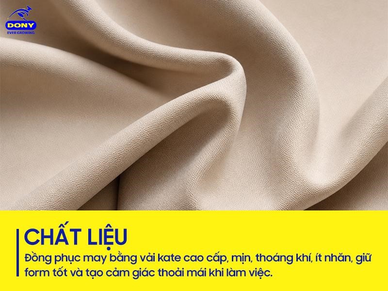 Đồng phục được may bằng vải kate cao cấp