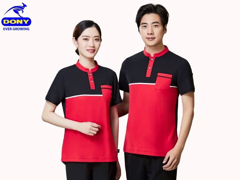 Form áo polo dáng suông nhẹ, ôm vừa cơ thể, mang lại sự gọn gàng