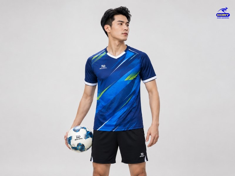 Mẫu đồng phục bóng đá màu xanh dương