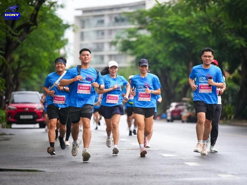 Đồng phục áo teambuilding ngân hàng UOB.