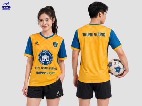 Mẫu áo thun đồng phục thể thao cổ tim màu vàng phối xanh