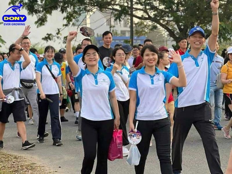 Áo thun team building, mũ đồng phục Saigonbank