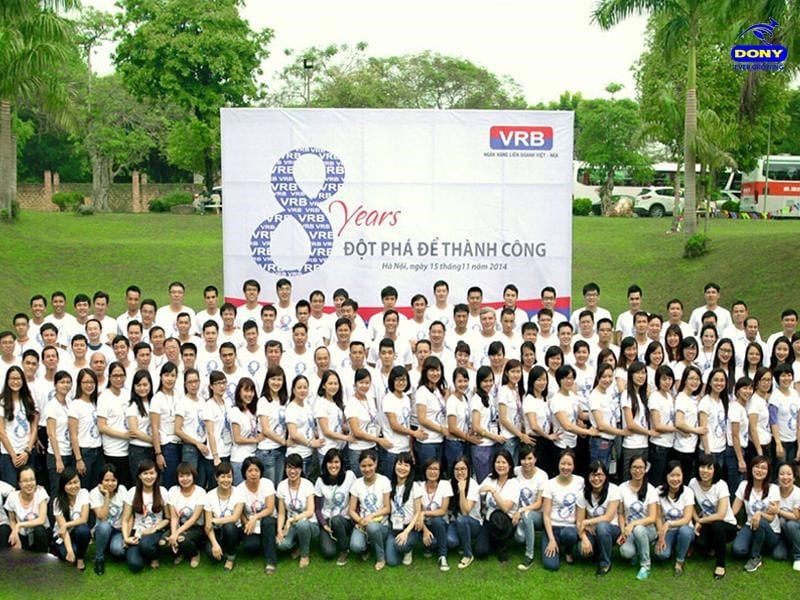 Đồng phục áo team building ngân hàng Liên doanh Việt - Nga (VRB).