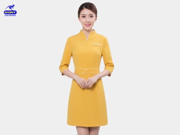 Mẫu đầm liền tay lửng màu vàng