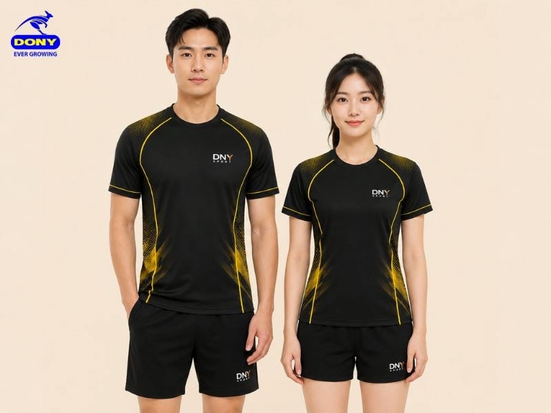 Mẫu áo thun đồng phục chạy bộ cổ tròn hiện đại