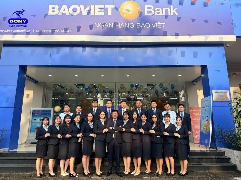 Đồng phục vest BAOVIET Bank.