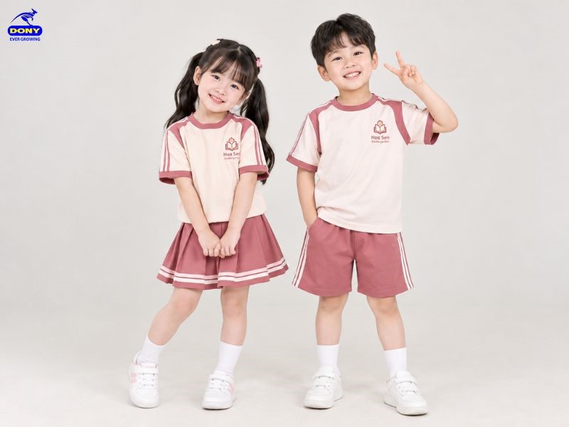 Mẫu đồng phục mầm non phối hồng