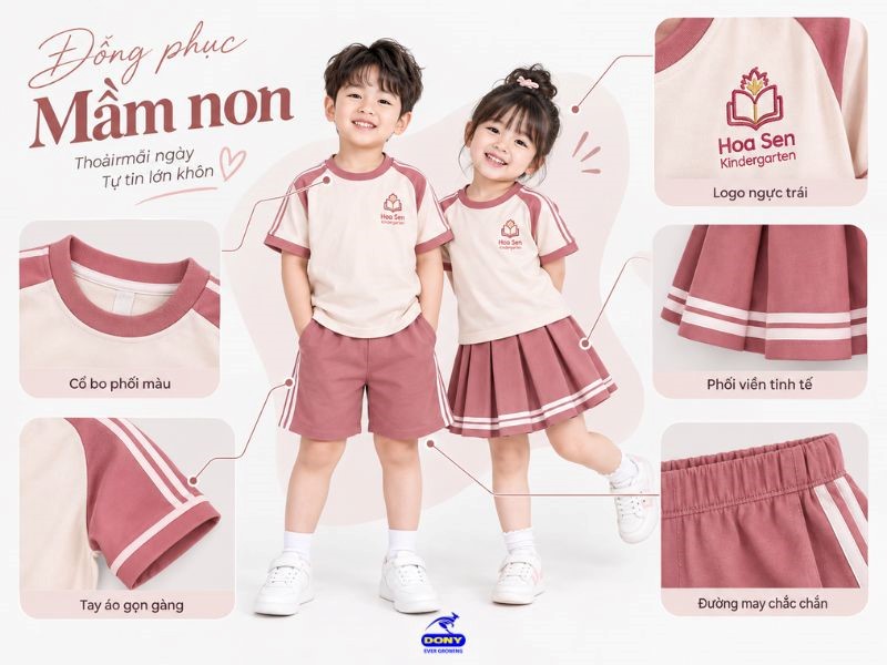 Áo đồng phục có dáng suông vừa phải, tay ngắn và cổ tròn bo viền